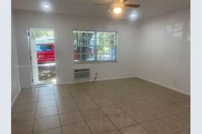 1717 NE 12th St #5, Fort Lauderdale, FL 33304 - Photo 3
