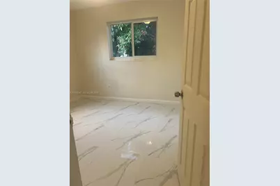 395 NE 112th St, Miami, FL 33161 - Photo 5