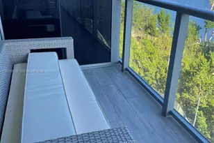 16385 Biscayne Blvd, North Miami Beach, FL 33160 - Photo 9