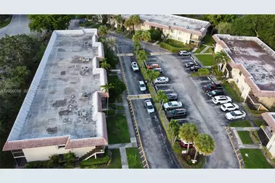 310 Lakeview Dr #105, Weston, FL 33326 - Photo 37