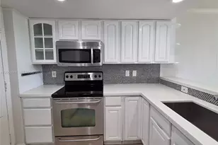 9001 SW 77th Ave, Miami, FL 33156 - Photo 5