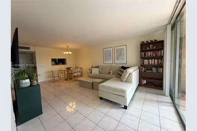 10875 SW 112th Ave #303, Miami, FL 33176 - Photo 9