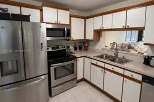 10875 SW 112th Ave, Miami, FL 33176 - Photo 7