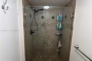 10875 SW 112th Ave, Miami, FL 33176 - Photo 17
