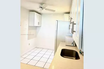 20100 W Country Club Dr #608, Aventura, FL 33180 - Photo 9