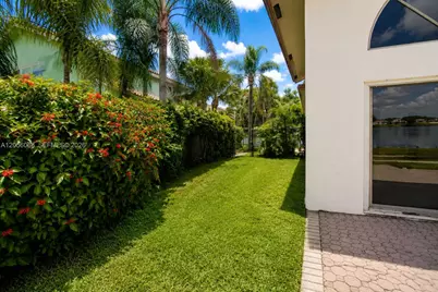 1855 SW 101st Ave, Davie, FL 33324 - Photo 43