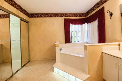1855 SW 101st Ave, Davie, FL 33324 - Photo 31