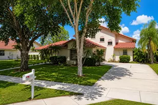 1855 SW 101st Ave, Davie, FL 33324 - Photo 3