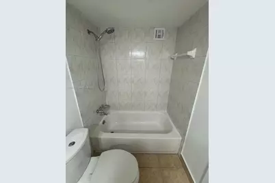 2000 Atlantic Shores Blvd #404, Hallandale Beach, FL 33009 - Photo 13