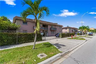 1250 W 26th Pl, Hialeah, FL 33010 - Photo 9