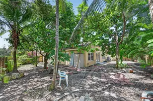 2073 SE 13th St, Homestead, FL 33035 - Photo 19