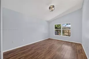 2073 SE 13th St, Homestead, FL 33035 - Photo 17