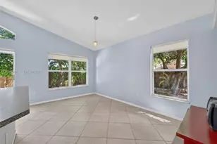 2073 SE 13th St, Homestead, FL 33035 - Photo 5
