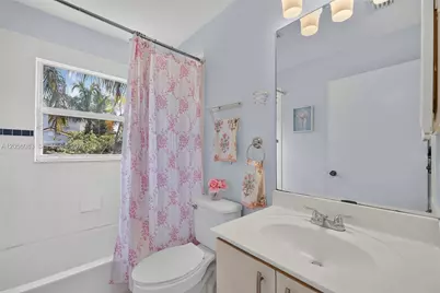 2073 SE 13th St, Homestead, FL 33035 - Photo 11
