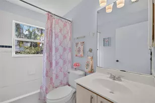 2073 SE 13th St, Homestead, FL 33035 - Photo 11