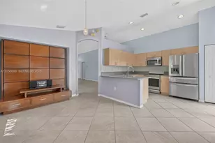 2073 SE 13th St, Homestead, FL 33035 - Photo 7