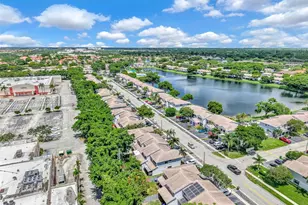 10372 NW 3rd St, Pembroke Pines, FL 33026 - Photo 31