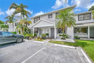 10372 NW 3rd St, Pembroke Pines, FL 33026 - Photo 25