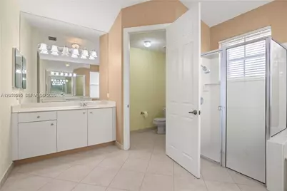 18659 SW 12th St, Pembroke Pines, FL 33029 - Photo 17