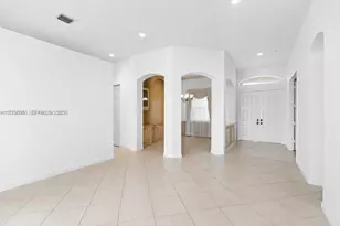 18659 SW 12th St, Pembroke Pines, FL 33029 - Photo 3