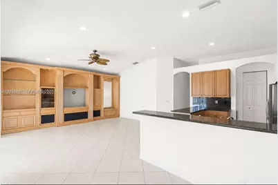18659 SW 12th St, Pembroke Pines, FL 33029 - Photo 7