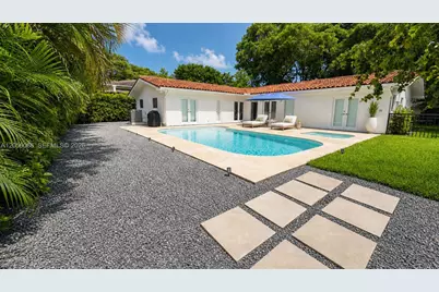 614 San Juan Dr, Coral Gables, FL 33143 - Photo 23