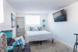 935 NE 164th St, North Miami Beach, FL 33162 - Photo 21