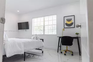 935 NE 164th St, North Miami Beach, FL 33162 - Photo 7