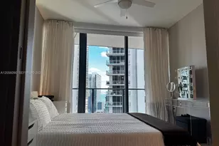 1000 Brickell Plaza, Miami, FL 33131 - Photo 21