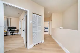 5600 NW 114th Pl, Doral, FL 33178 - Photo 17