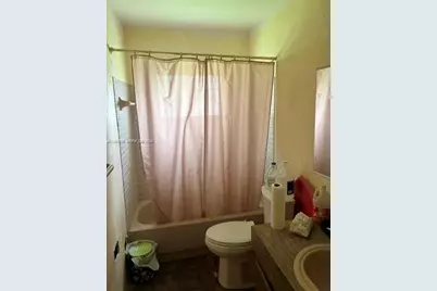 9590 SW 19th St, Miami, FL 33165 - Photo 5