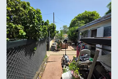 722 SW 3rd Ave, Homestead, FL 33030 - Photo 3