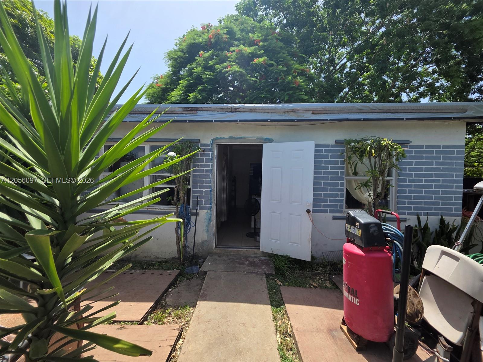 722 SW 3rd Ave - 722 SW 3rd Ave, Homestead, FL 33030 Luxury Property | Jose Angel Pina