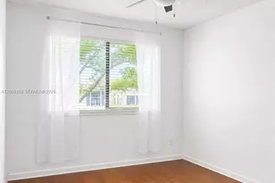 9821 NW 37th St, Sunrise, FL 33351 - Photo 19