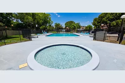 9821 NW 37th St #7F, Sunrise, FL 33351 - Photo 23
