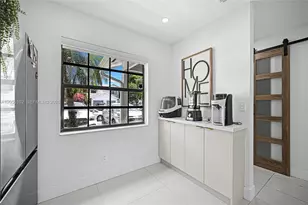 10372 NW 3rd St, Pembroke Pines, FL 33026 - Photo 13