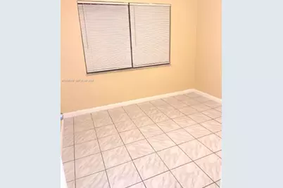 [Address not provided], Hallandale Beach, FL 33009 - Photo 5
