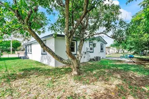 2300 NW Nw 31st Ave, Lauderdale Lakes, FL 33311 - Photo 13