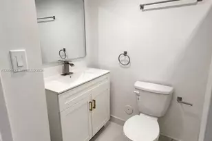 14101 SW 66th St, Miami, FL 33183 - Photo 15