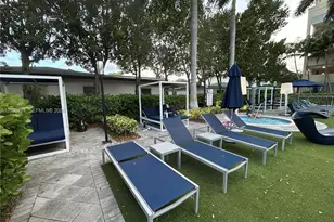 987 SW 37th Ave, Coral Gables, FL 33135 - Photo 3