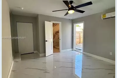 241 NE 55th St #0, Fort Lauderdale, FL 33334 - Photo 13