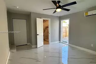 241 NE 55th St, Fort Lauderdale, FL 33334 - Photo 13