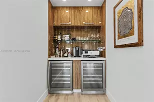 500 Bayview Dr, Sunny Isles Beach, FL 33160 - Photo 5