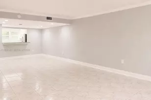 1607 NE 105th St, Miami Shores, FL 33138 - Photo 9