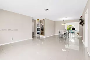 2210 N 57th Way, Hollywood, FL 33021 - Photo 5