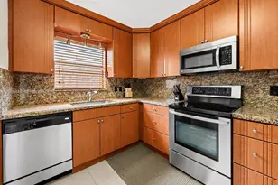 2210 N 57th Way, Hollywood, FL 33021 - Photo 7