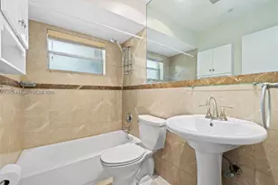 2210 N 57th Way, Hollywood, FL 33021 - Photo 13