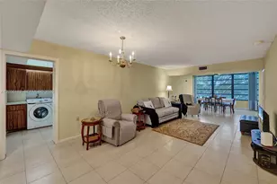 1713 Whitehall Dr, Davie, FL 33324 - Photo 31