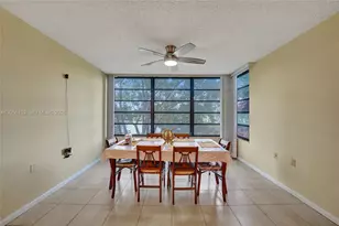 1713 Whitehall Dr, Davie, FL 33324 - Photo 39