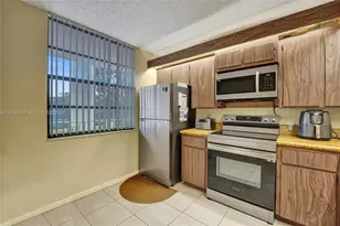 1713 Whitehall Dr, Davie, FL 33324 - Photo 21